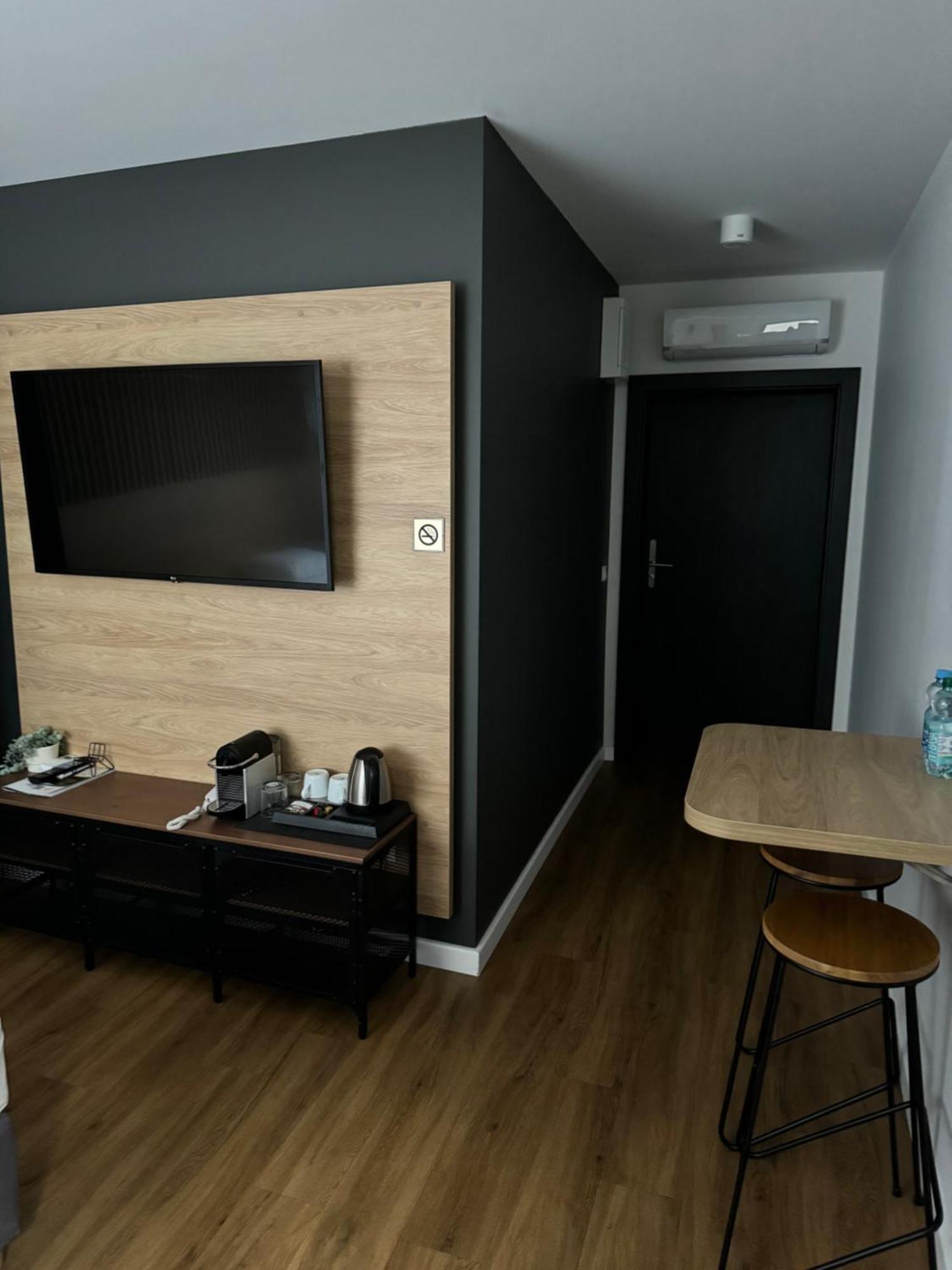 Apart House, Tylna 20 Zielona Gora  Ngoại thất bức ảnh